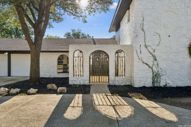1422 E Sunshine Dr, San Antonio, TX 78228