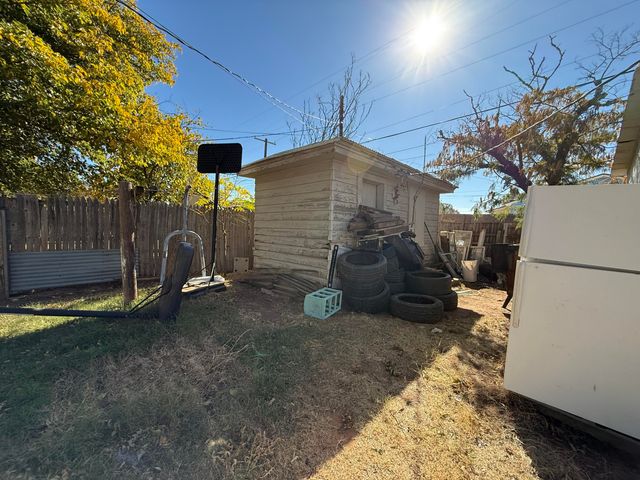 2419 39th Street, Lubbock, TX 79412