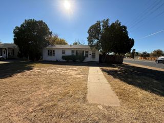 2419 39th Street, Lubbock, TX 79412