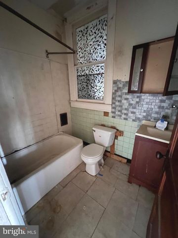 646 E 37TH ST, Baltimore, MD 21218