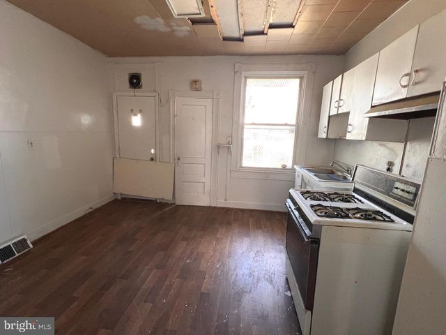 646 E 37TH ST, Baltimore, MD 21218