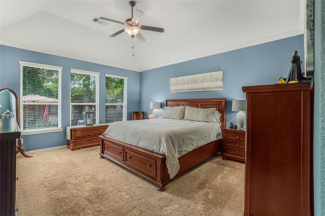 23478 Fauburg Drive, New Caney, TX 77357