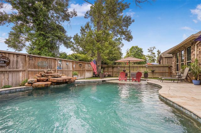 23478 Fauburg Drive, New Caney, TX 77357