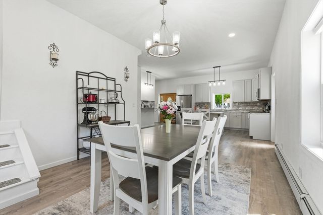 54 Taylor St, Granby, MA 01033