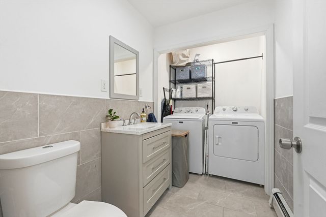 54 Taylor St, Granby, MA 01033