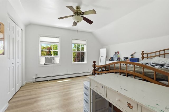 54 Taylor St, Granby, MA 01033