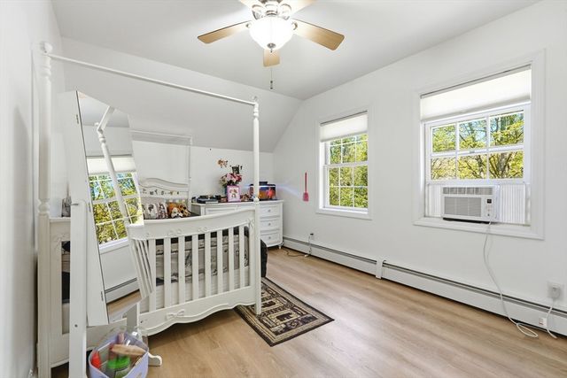 54 Taylor St, Granby, MA 01033