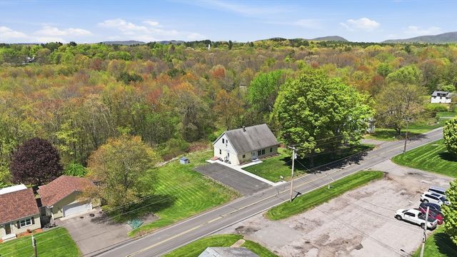 54 Taylor St, Granby, MA 01033