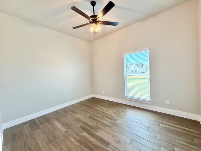 1013 Sabrina Court, Weatherford, TX 76085