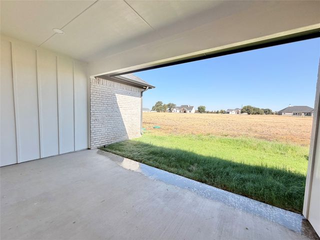 1013 Sabrina Court, Weatherford, TX 76085