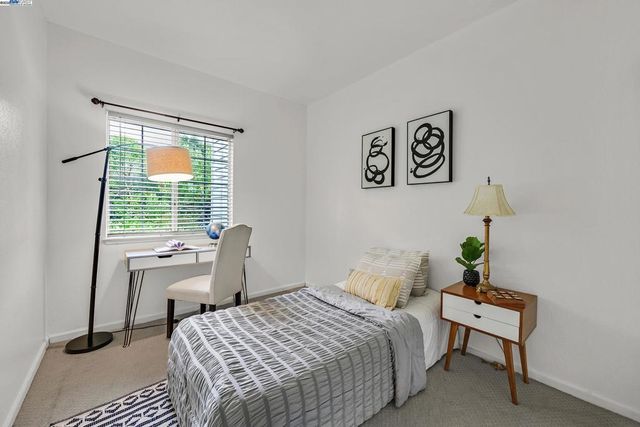 205 Dursey Dr, Pinole, CA 94564