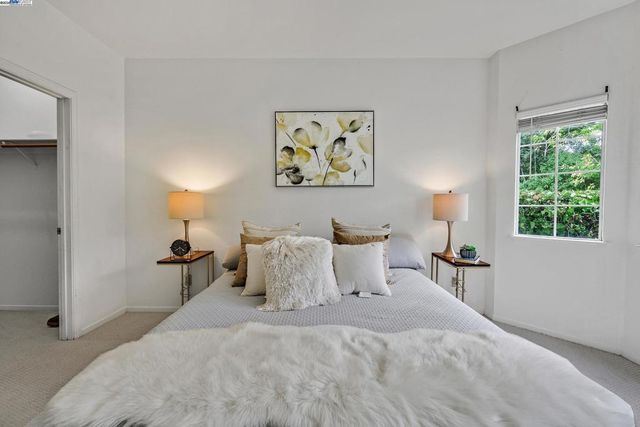 205 Dursey Dr, Pinole, CA 94564