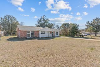 10 Culpepper, Daleville, AL 36330