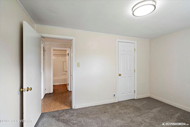1801 Cleveland Avenue, Anchorage, AK 99517