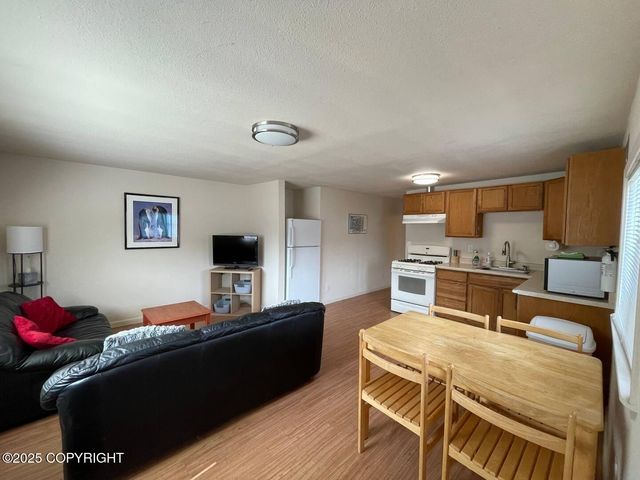 1801 Cleveland Avenue, Anchorage, AK 99517