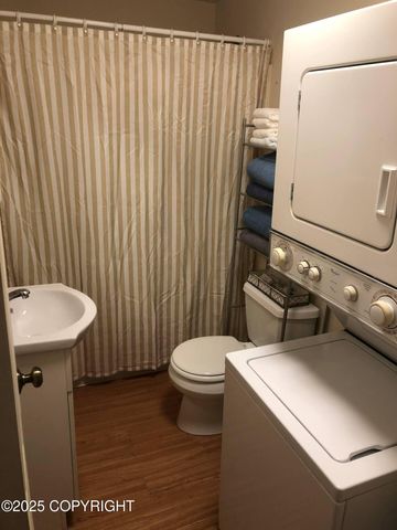 1801 Cleveland Avenue, Anchorage, AK 99517