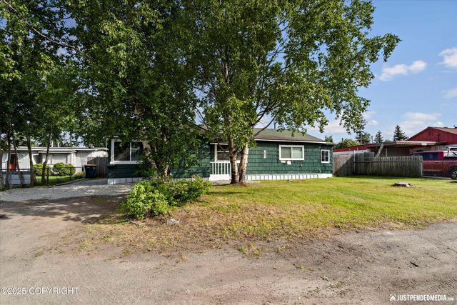 1801 Cleveland Avenue, Anchorage, AK 99517