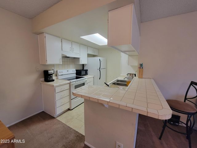 1111 E UNIVERSITY Drive 201, Tempe, AZ 85288