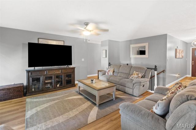 616 Sundance Trail, Troy, IL 62294