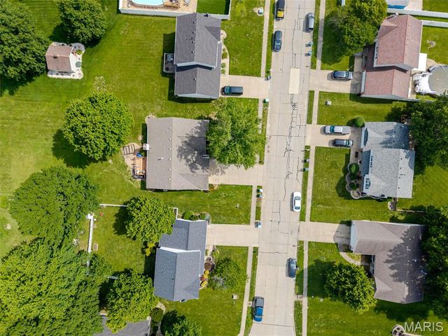 616 Sundance Trail, Troy, IL 62294