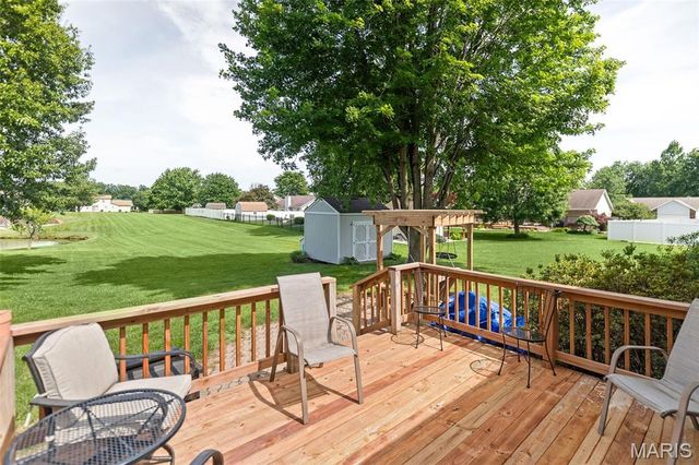 616 Sundance Trail, Troy, IL 62294