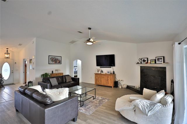 20462 SW 36TH STREET, Dunnellon, FL 34431