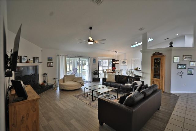 20462 SW 36TH STREET, Dunnellon, FL 34431