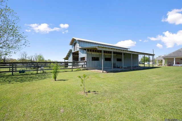 41082 Millie Rd, Gonzales, LA 70737