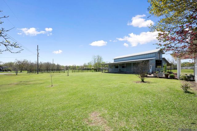 41082 Millie Rd, Gonzales, LA 70737