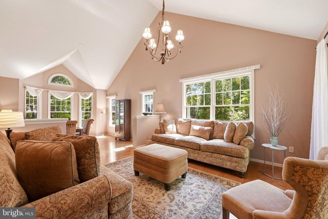5 DEVONWOOD CT, Voorhees, NJ 08043