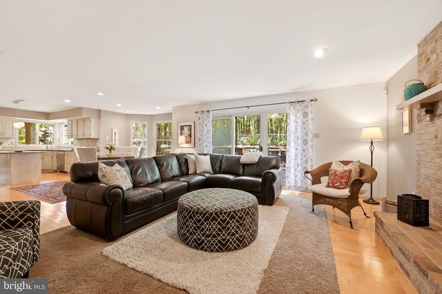 5 DEVONWOOD CT, Voorhees, NJ 08043