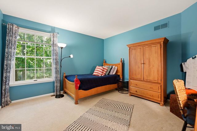 5 DEVONWOOD CT, Voorhees, NJ 08043