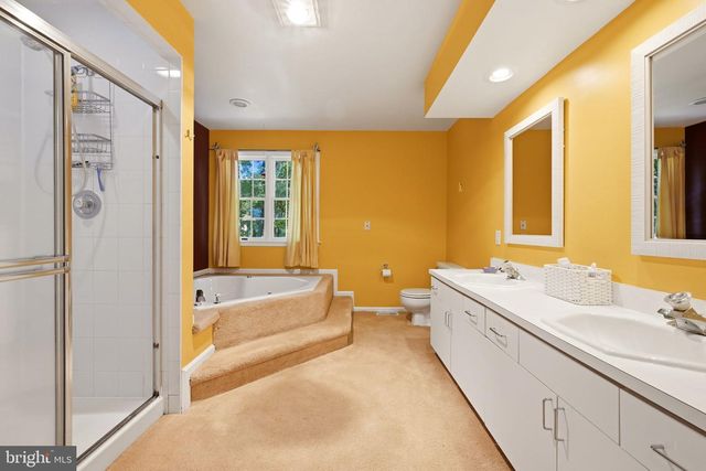 5 DEVONWOOD CT, Voorhees, NJ 08043