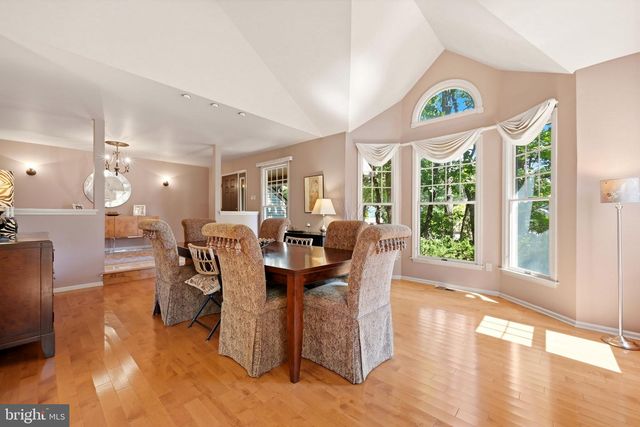 5 DEVONWOOD CT, Voorhees, NJ 08043