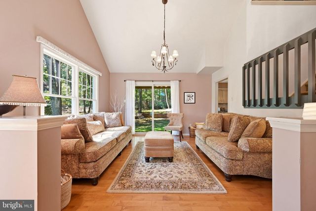 5 DEVONWOOD CT, Voorhees, NJ 08043