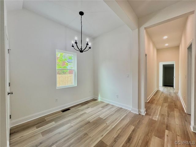 1194 Melville St, Petersburg, VA 23803