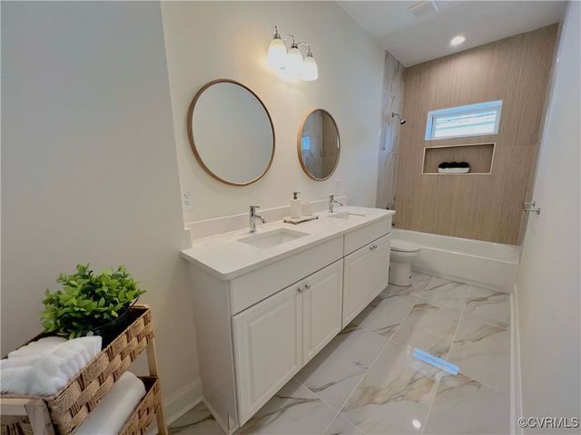 1194 Melville St, Petersburg, VA 23803