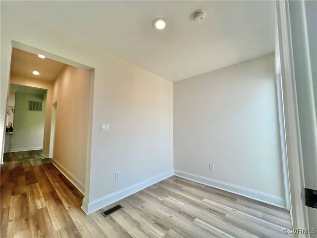 1194 Melville St, Petersburg, VA 23803