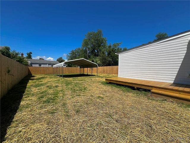 1194 Melville St, Petersburg, VA 23803