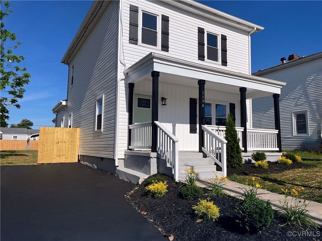 1194 Melville St, Petersburg, VA 23803