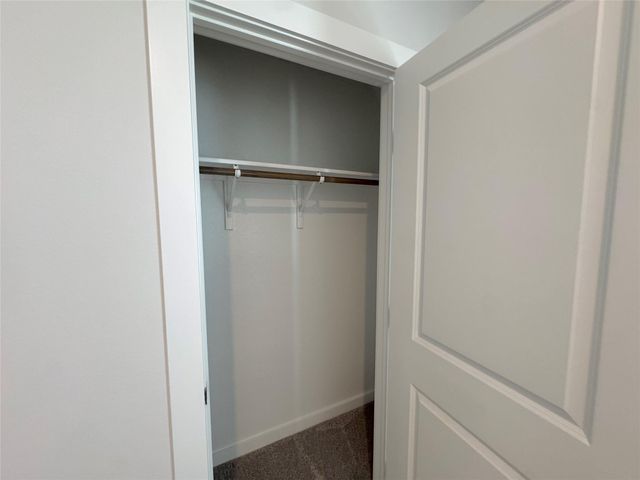 109 Corn LN, Hutto, TX 78634