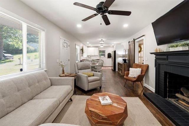 124 Riverbend Circle, Gainesville, GA 30501