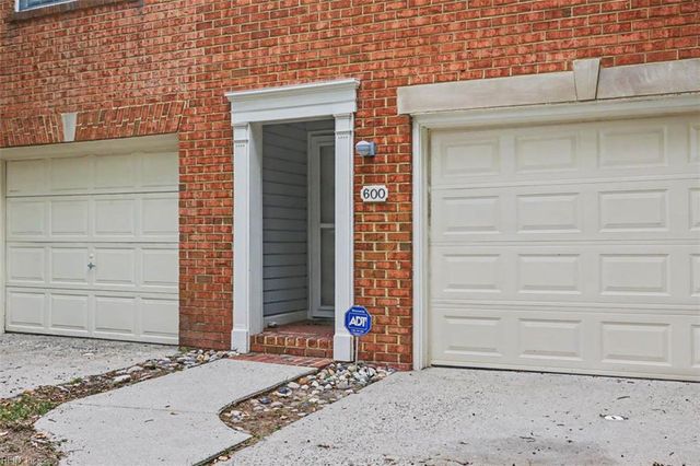600 Guy LN, Newport News, VA 23602