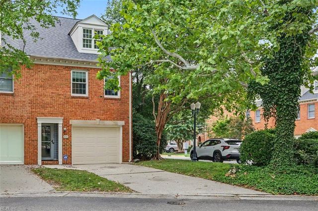 600 Guy LN, Newport News, VA 23602