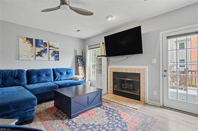 600 Guy LN, Newport News, VA 23602