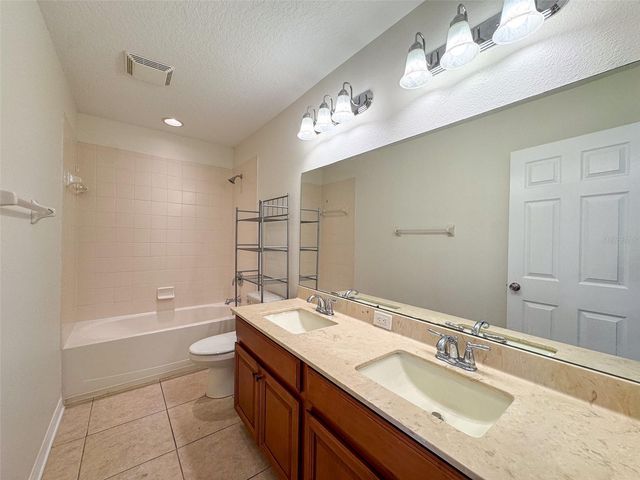 10663 PICTORIAL PARK DRIVE, Tampa, FL 33647