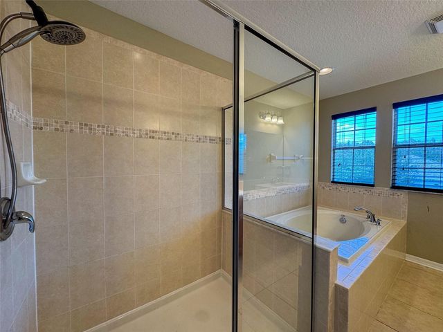10663 PICTORIAL PARK DRIVE, Tampa, FL 33647
