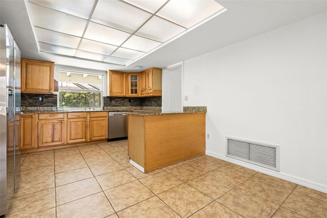 8744 SW 176th Terrace, Palmetto Bay, FL 33157