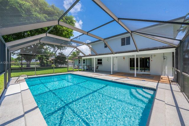 8744 SW 176th Terrace, Palmetto Bay, FL 33157