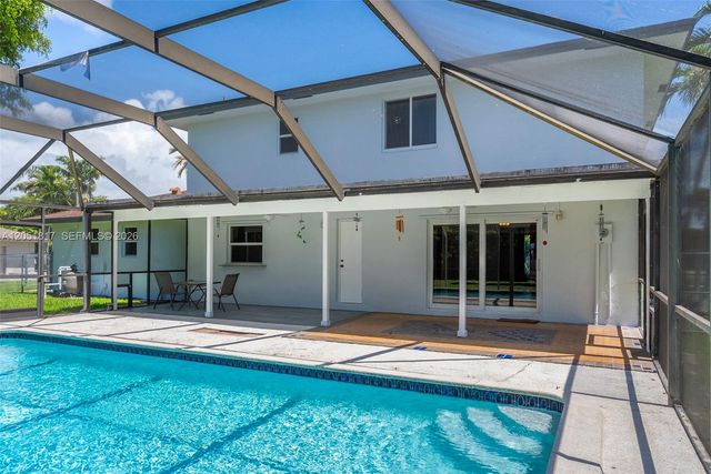 8744 SW 176th Terrace, Palmetto Bay, FL 33157